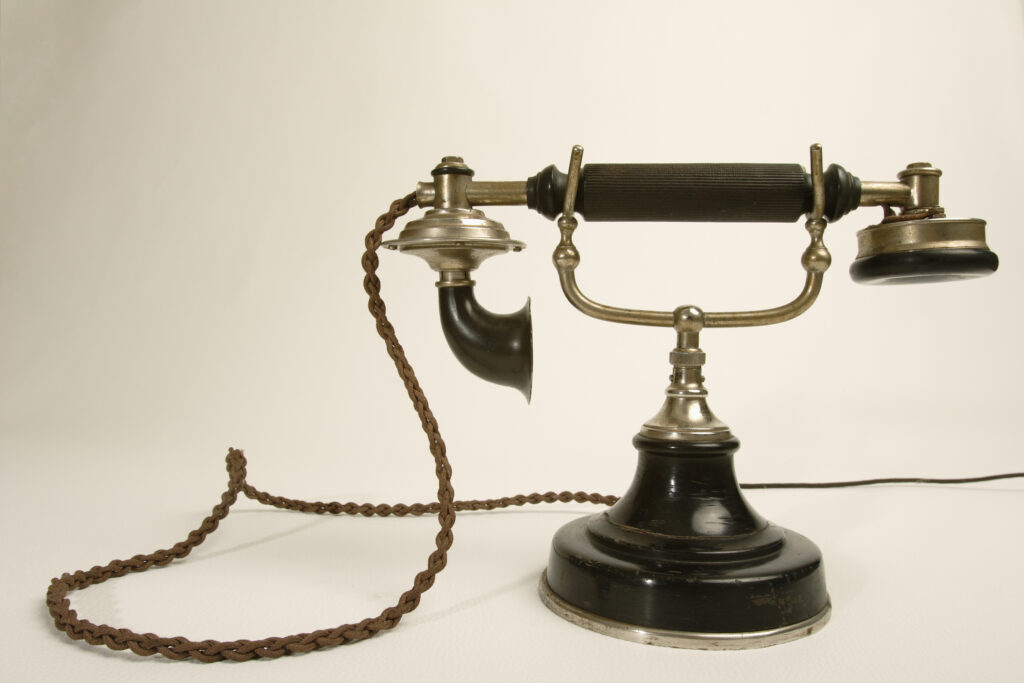 Top 4 Signs You Need to Replace Your Phone System